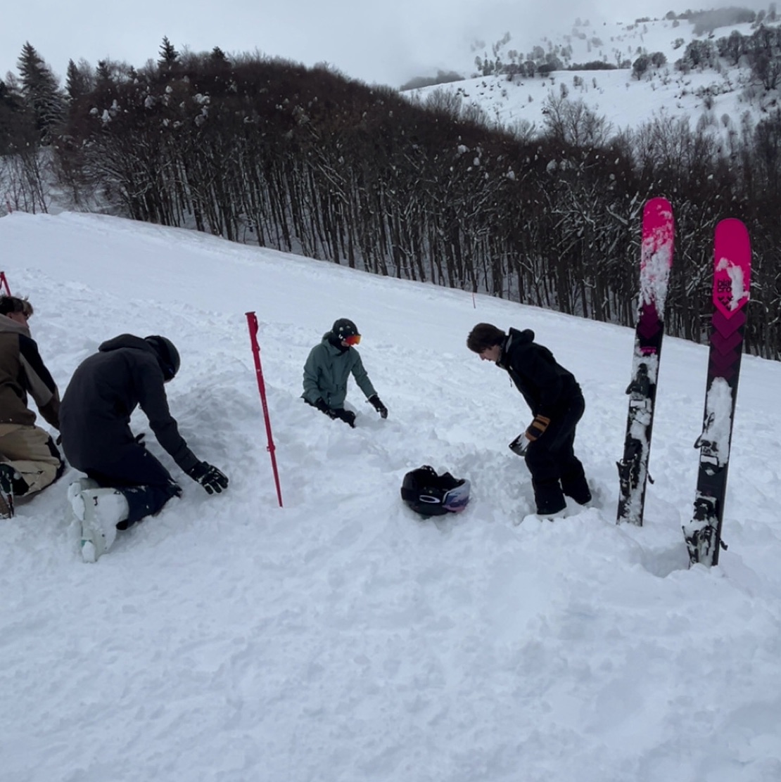 Report photo 1