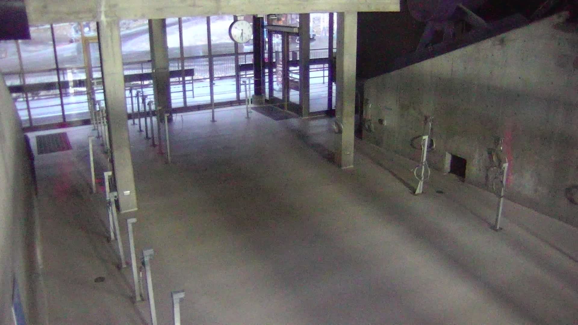 Tram Bullpen